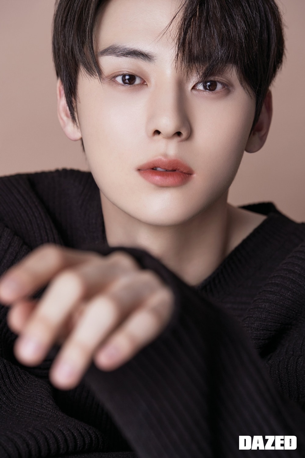 뉴이스트 민현/사진제공=데이즈드 ⓒ 뉴스1