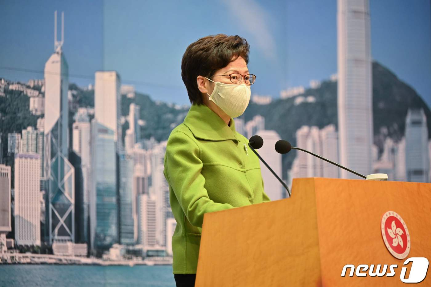 캐리 람 홍콩 행정장관이 1월 26일(현지시간) 홍콩 정부청사에서 가진 기자회견 중 발언을 하고 있다. ⓒ AFP=뉴스1 ⓒ News1 우동명 기자