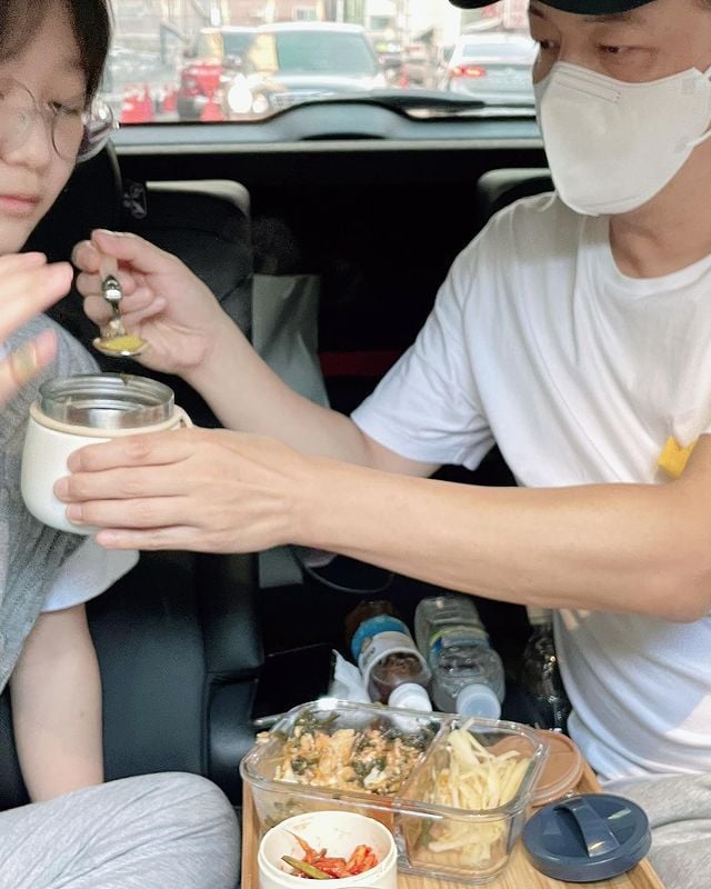 정웅인 아내 이지인 SNS 갈무리 ⓒ 뉴스1