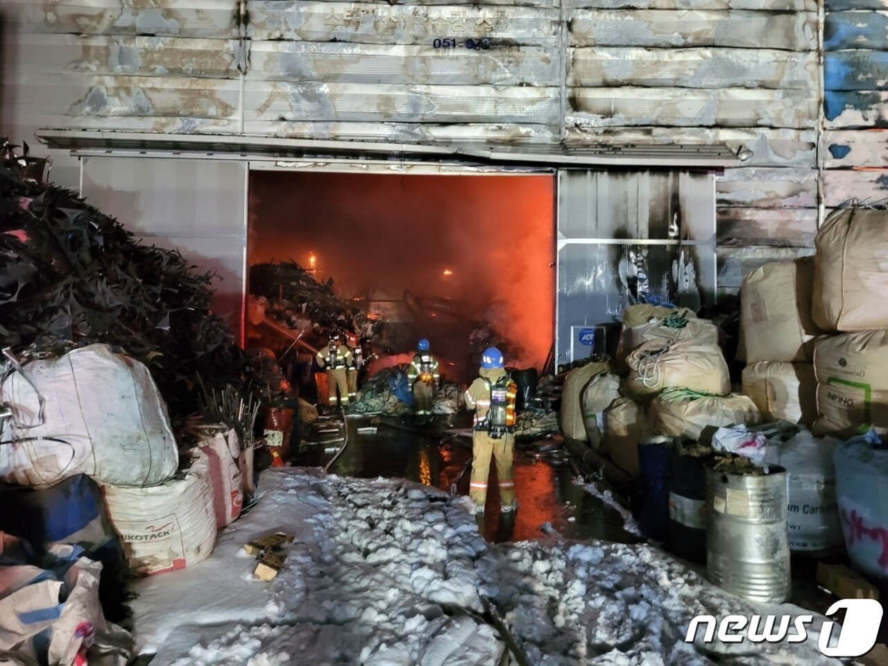 부산 강서구 생곡동 화재 현장(부산소방재난본부 제공)ⓒ 뉴스1