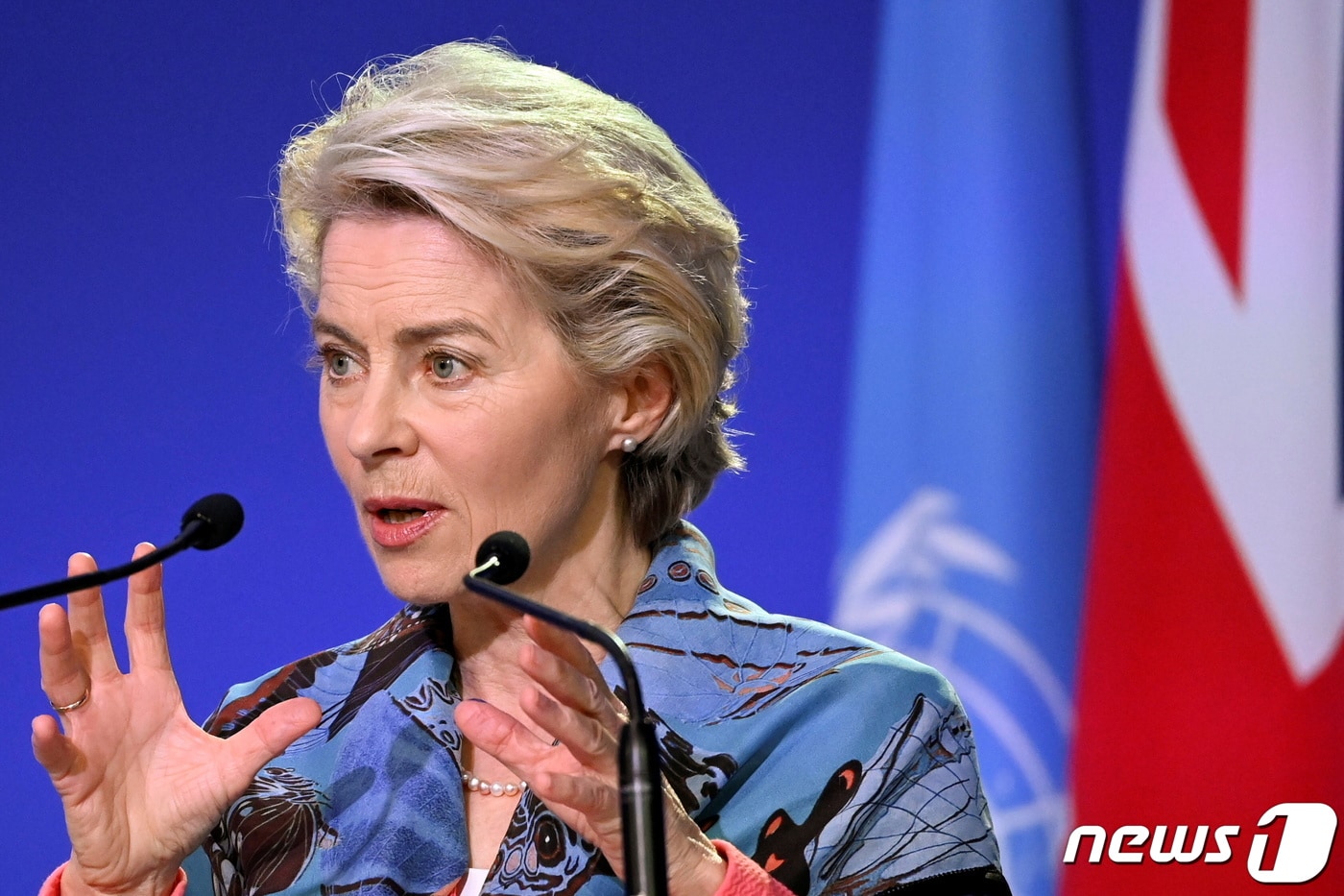 우르줄라 폰데어라이엔 EU 집행위원장이 2일(현지시간) 영국 글래스고에서 열린 제26차 유엔 기후변화협약 당사국 총회(COP26)의 '청정기술 혁신과 발전 가속화' 세션서 연설을 하고 있다. ⓒ 로이터=뉴스1 ⓒ News1 우동명 기자