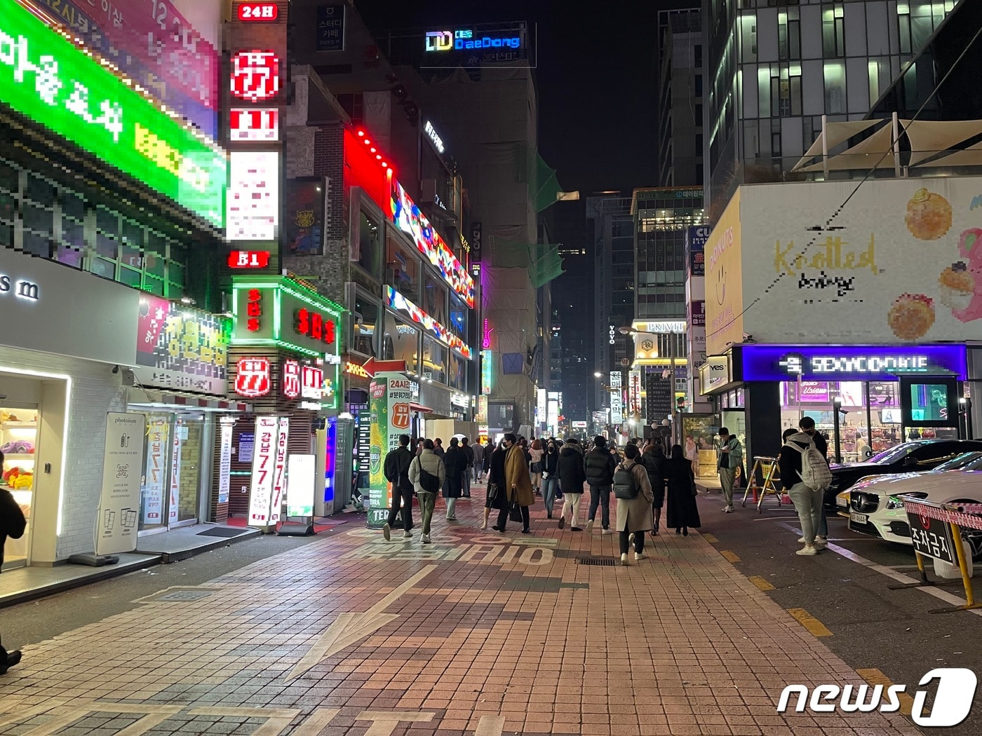 11일 서울 강남역 주변 식당가 모습. 주말인데도 거리가 한산하다.ⓒ 뉴스1 박재하 기자