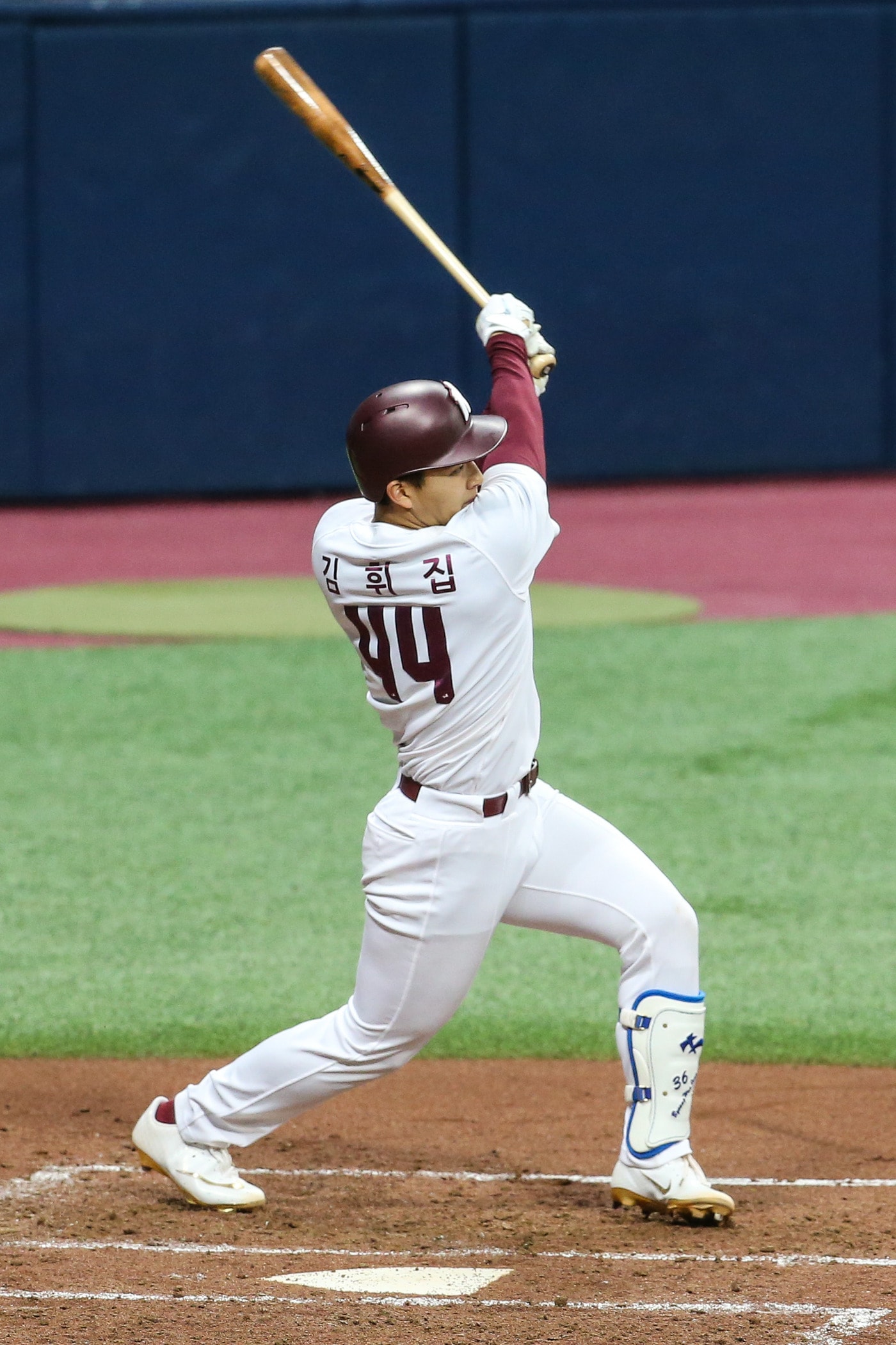 키움 히어로즈 김휘집이 2일 서울 고척스카이돔에서 열린 팀 청백전에서 타격을 하고 있다.(키움 히어로즈 제공) ⓒ 뉴스1