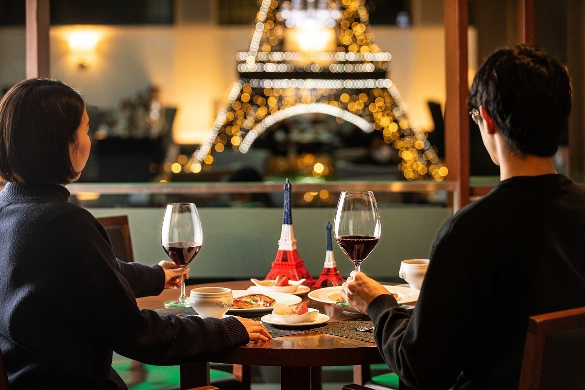 노보텔 앰배서더 서울 강남의 로맨틱한 화이트데이를 위한 '알로 파리'(Allo Paris) 패키지