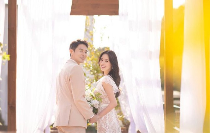 배우 윤종화(왼쪽) 신고은/ 사진=신고은 인스타그램 ⓒ 뉴스1