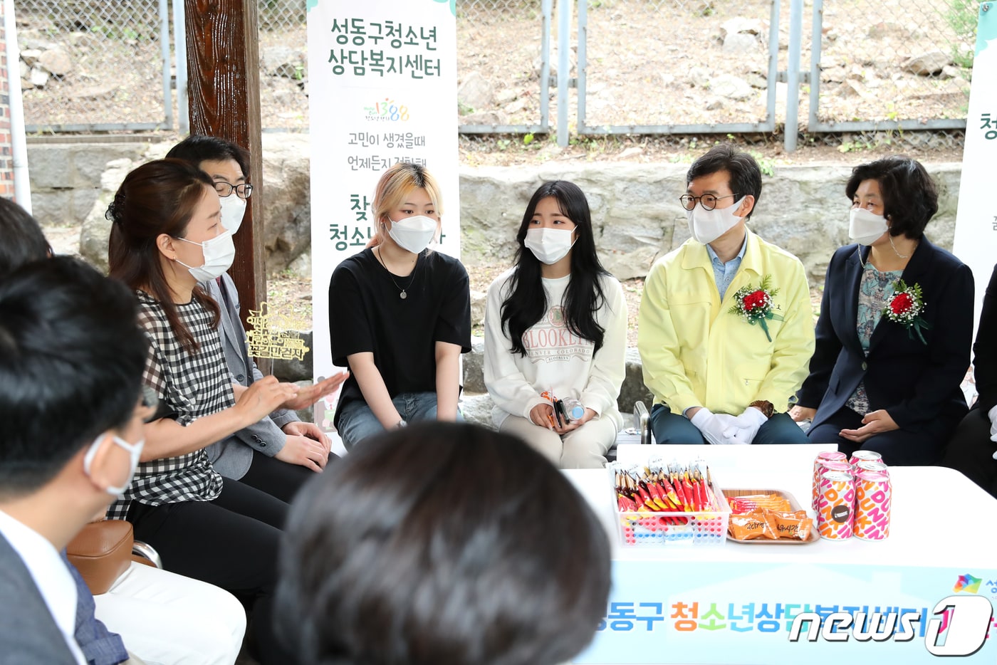 주민과 이야기 나누는 정원오 성동구청장 모습(성동구제공)ⓒ 뉴스1