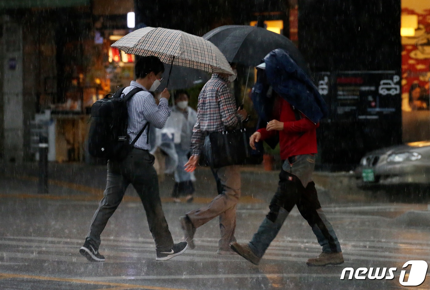 울산 호우주의보 발효…강풍 동반 최대 150㎜ 장맛비 - 뉴스1