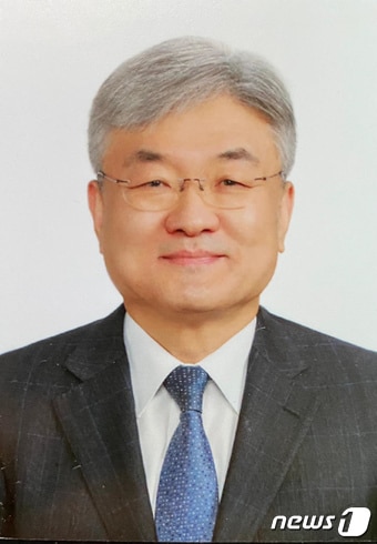 문재인 대통령은 10일 차관급인 과학기술정보통신부 과학기술혁신본부장에 이경수 더불어민주당 과학기술혁신특별위원회 위원장을 내정했다. (청와대 제공) 2021.6.10/뉴스1