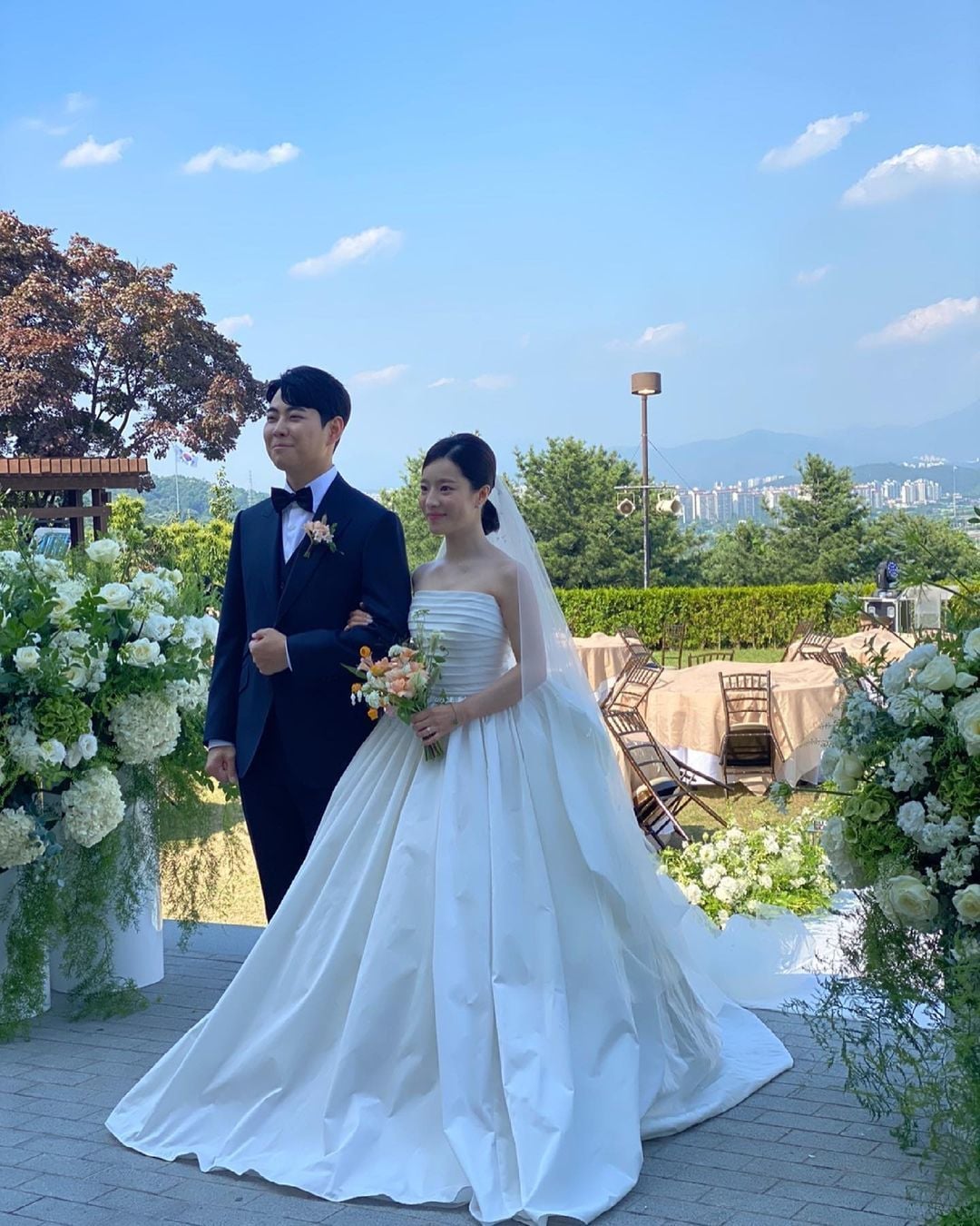 이욱 이사장과 벤/벤 SNS ⓒ 뉴스1