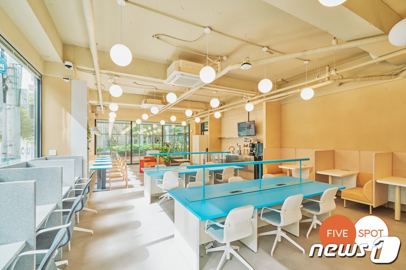 패스트파이브가 서초 1호점을 시작으로 멤버십라운지 '파이브스팟'을 출시했다고 25일 밝혔다. (패스트파이브 제공) ⓒ 뉴스1