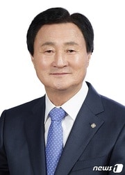 신동운 괴산군의회의장.ⓒ 뉴스1