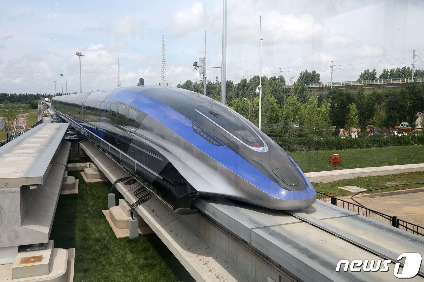 중국에서 개발한 시속 600km의 자기부상열차 ⓒ 로이터=뉴스1