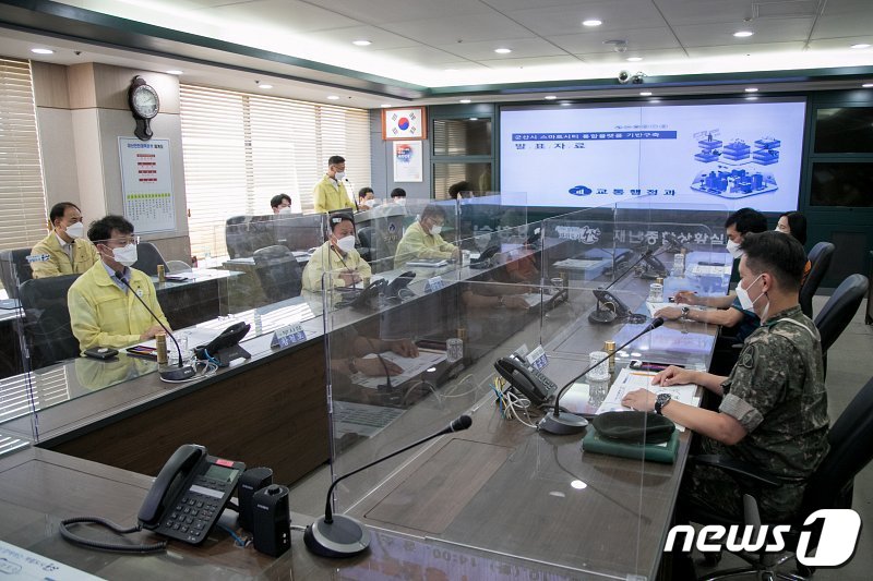 전북 군산시가 사건‧사고 발생 시 관련 정보와 영상을 소방·경찰에 실시간으로 공유하는 스마트시티 통합플랫폼을 구축해 운영한다.ⓒ 뉴스1