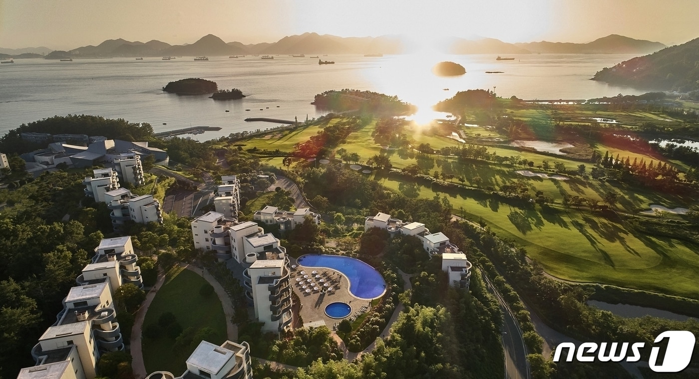 최근 신규 시설 오픈 및 전 객실 리노베이션을 마친 아난티 남해 (아닌티 제공)ⓒ 뉴스1