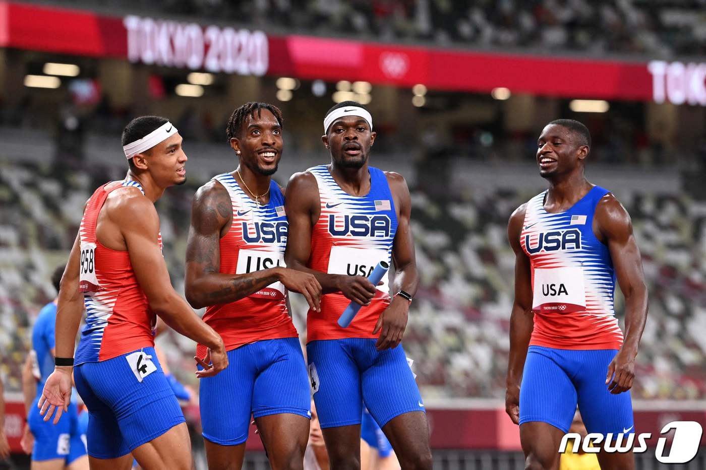 2020 도쿄 올림픽 육상 남자 4X400m 계주에서 우승한 미국. ⓒ AFP=뉴스1 