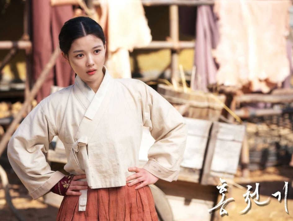 드라마 '홍천기' 속 한복 입은 배우 김유정.(서경덕 교수 제공)ⓒ 뉴스1