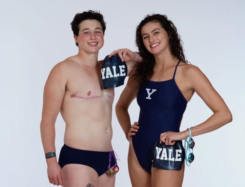 여성에서 남성으로 성전환하기 위해 가슴 절제술을 받은 수영 선수 아이작 헤니그(왼쪽). (인스타그램 갈무리) ⓒ 뉴스1