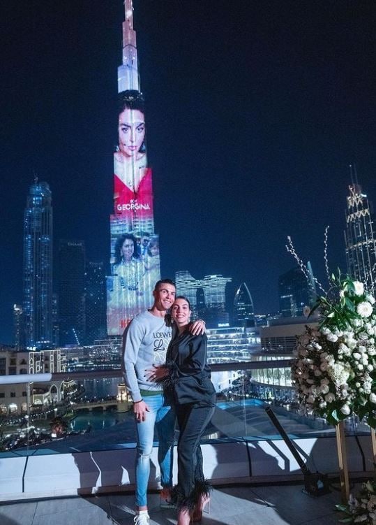 크리스티아누 호날두(왼쪽)와 그의 여자친구 조지나 로드리게스(오른쪽) (인스타그램 갈무리) ⓒ 뉴스1