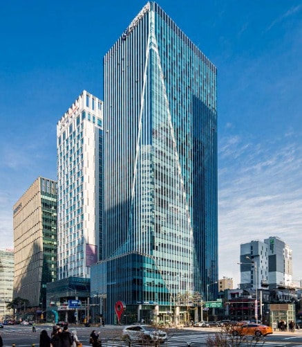  중구 을지로에 위치한 신한L타워 (신한알파리츠 제공)