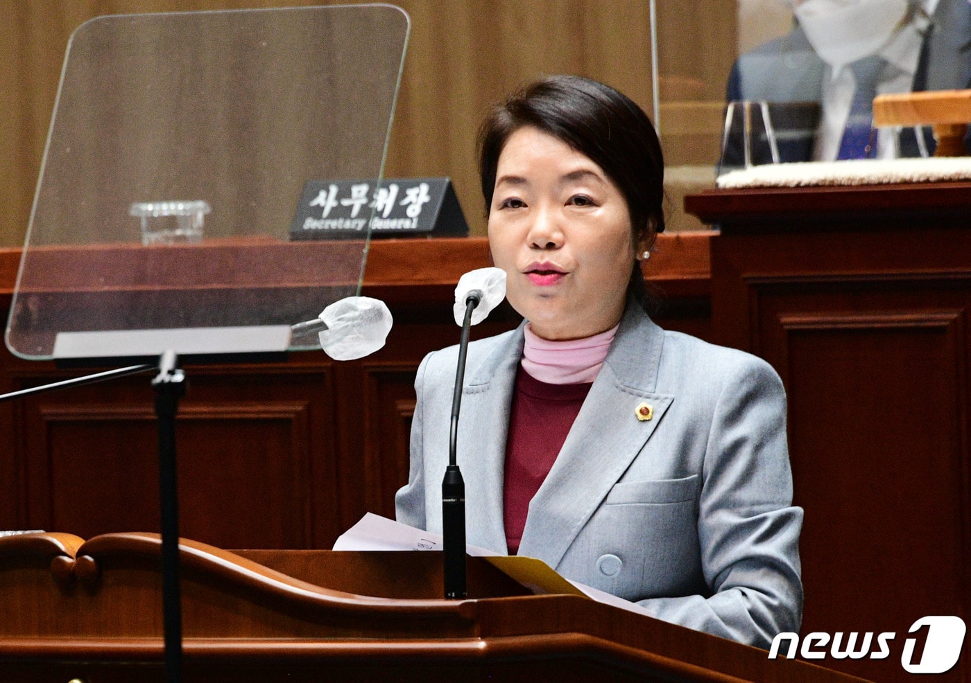 28일 광주시의회 본회의장에서 열린 제312회 제2차 정례회 제3차 본회의에서 임미란 의원이 '국립치의학연구원 유치'를 주제로 5분 발언을 하고 있다. (광주시의회 제공) 2022.11.28/뉴스1 ⓒ News1 박준배 기자