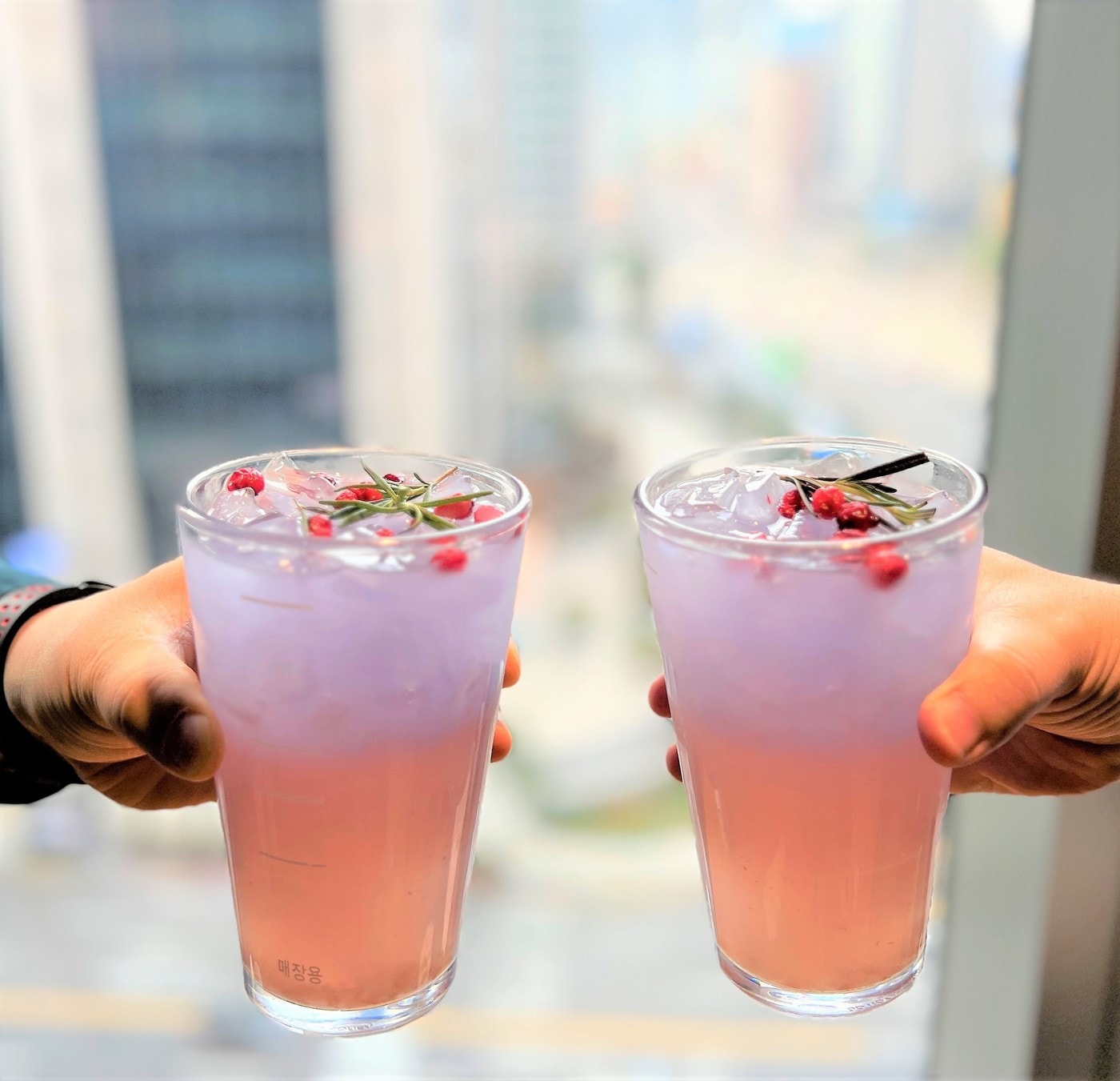 '오로라 캐모마일 릴렉서'.(스타벅스코리아 제공) 