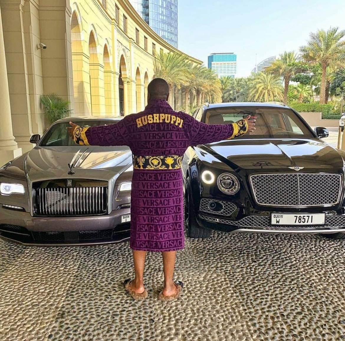 '레이 허시퍼피'라는 이름으로 인스타그램에 막대한 부를 자랑하며 280만 팔로워를 보유했던 인플루언서 라몬 아바스(40). (인스타그램 갈무리)