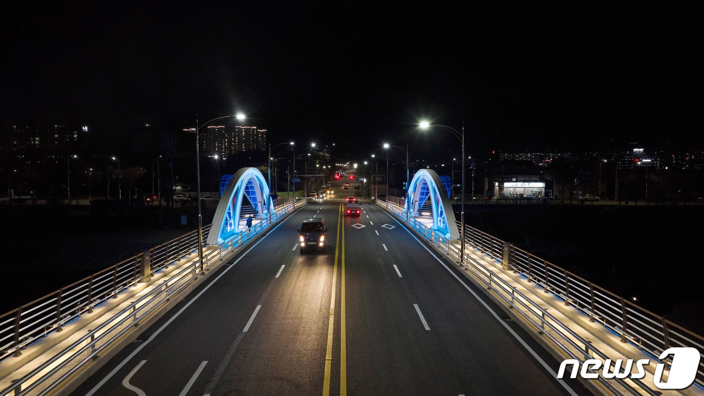 2020년 8월 집중호우로 유실된 화순 '삼천교' 재가설. ⓒ News1