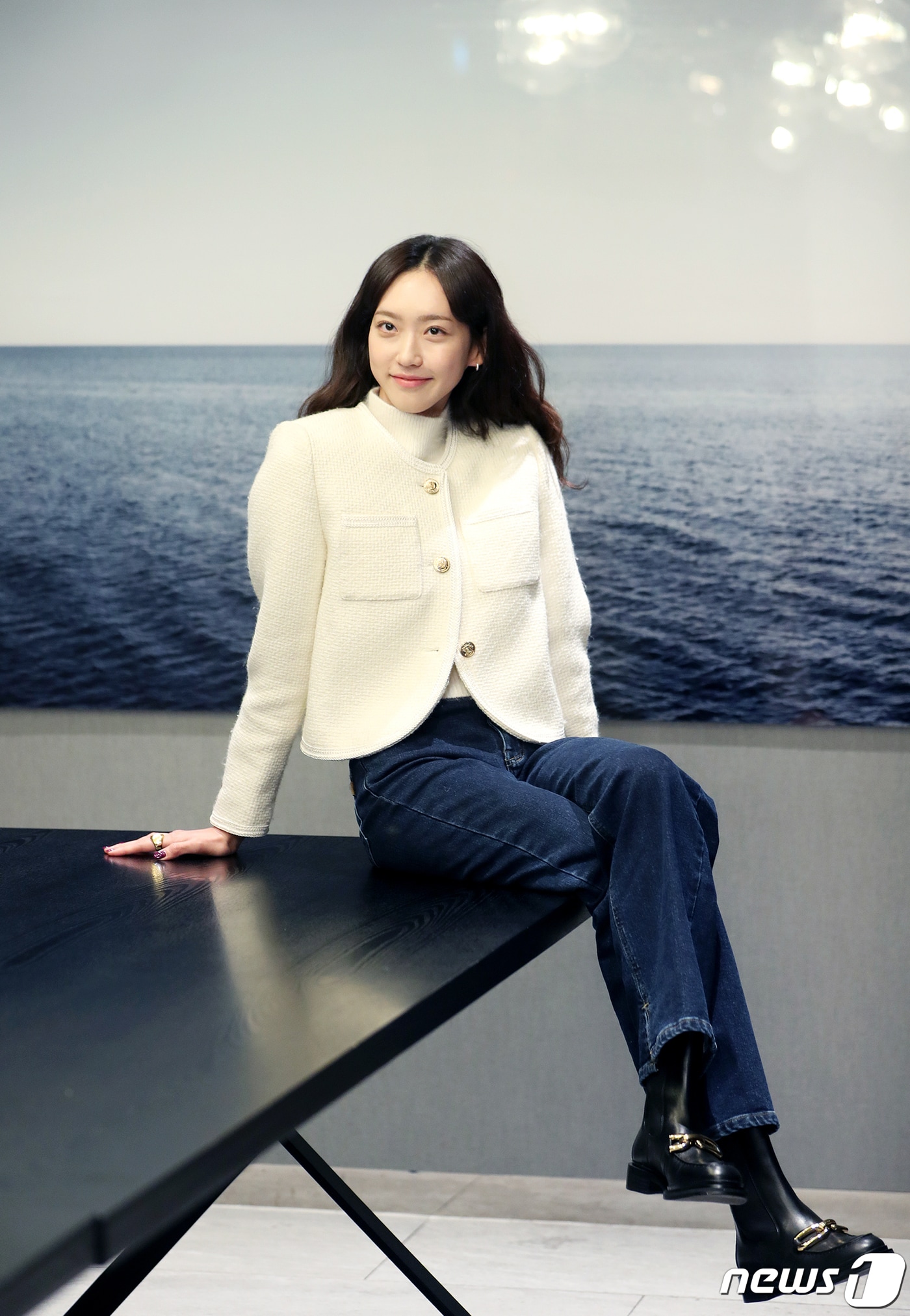 드라마 '치얼업' 배우 한지현이 14일 서울 강남구 가로수길 한 카페에서 열린 뉴스1과의 인터뷰에 앞서 포즈를 취하고 있다. 2022.12.14/뉴스1 ⓒ News1 권현진 기자