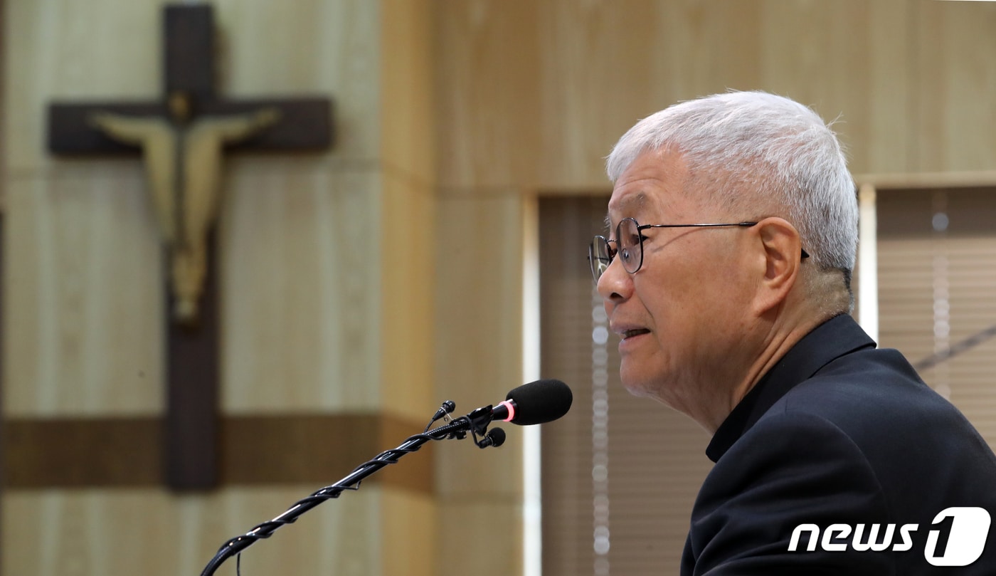 유흥식 추기경(교황청 성직자부 장관) ⓒ News1 DB 이승배 기자