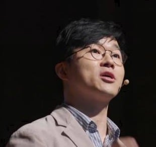 한국거래소가 선정한 '2022년 자본시장 올해의 인물'로 뽑힌 전석재씨. (한국거래소 제공)