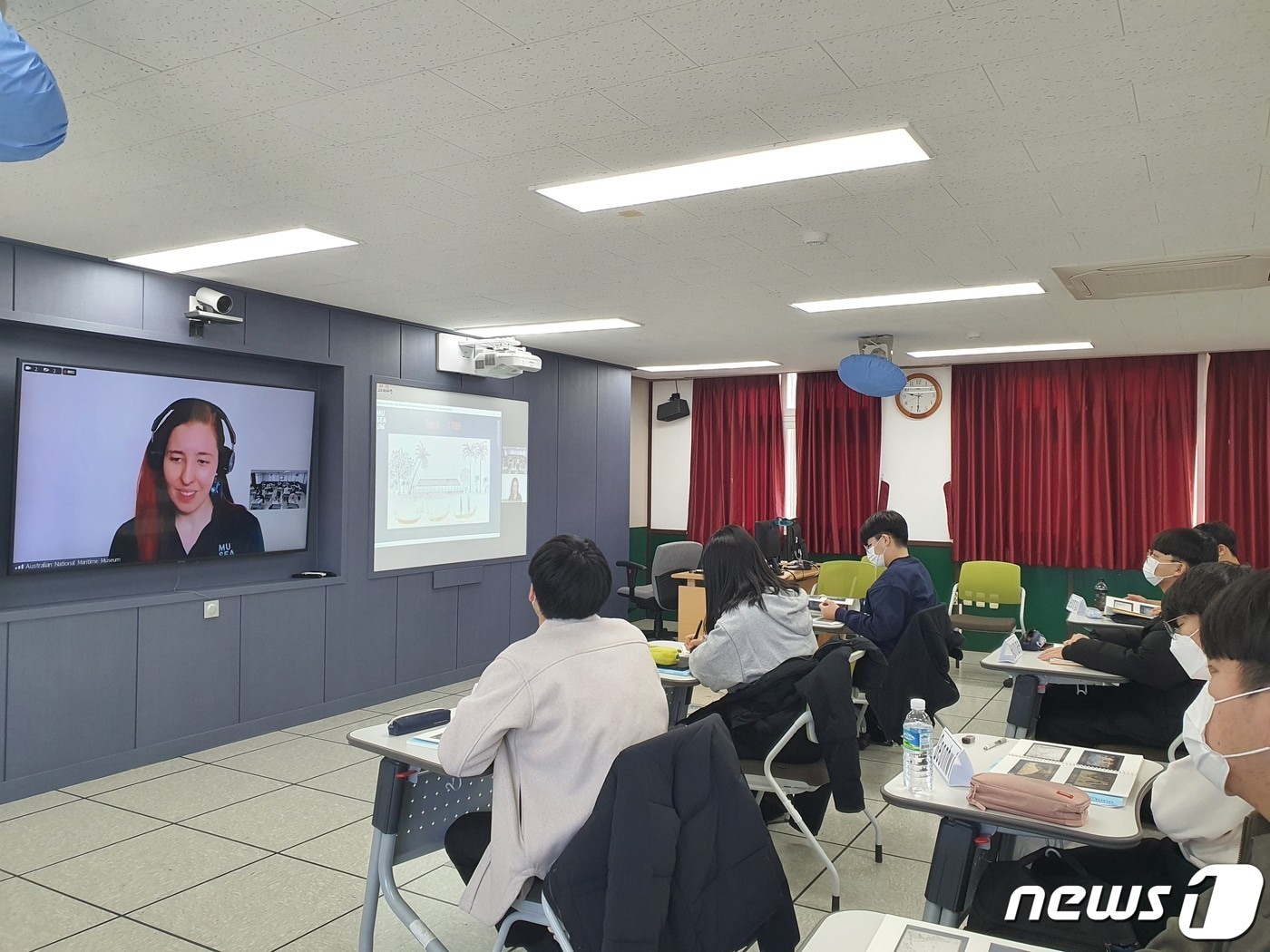 오는 11일까지 제주지역 고등학교 1학년 학생 18명을 대상으로 호주 뉴잉글랜드대학(University of New England, Australia) 연계 화상프로젝트 수업이 운영되고 있다.(제주국제교육원 제공)2022.2.9/뉴스1ⓒ 뉴스1