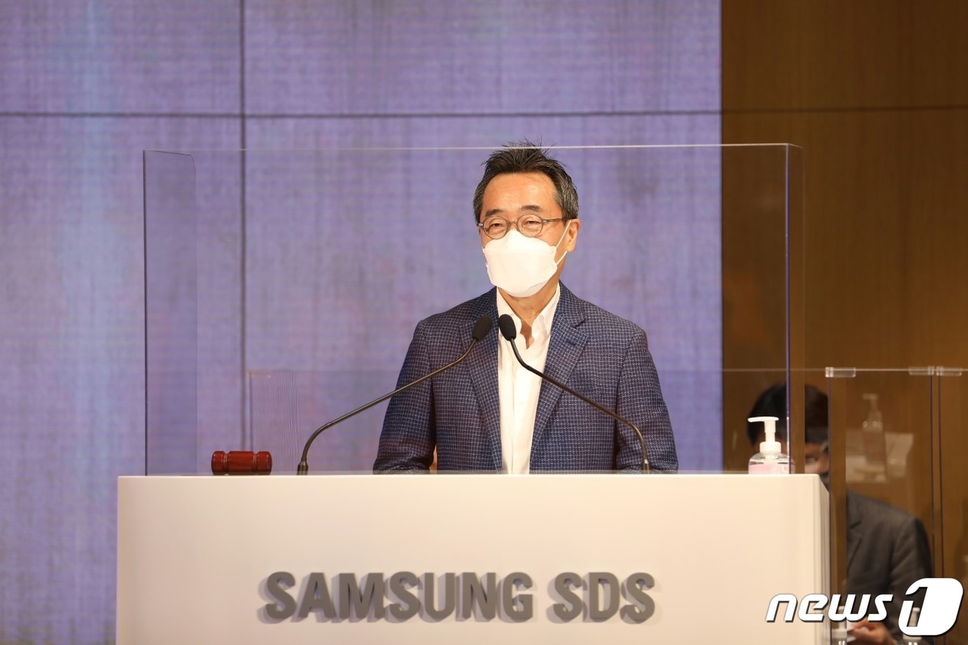 특징주] 삼성SDS, 오너 일가 3900억원 블록딜 추진 소식에 급락 - 뉴스1