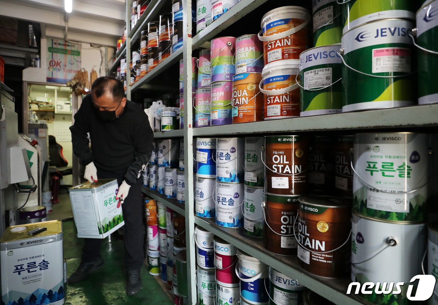 삼화 '사명교체'·노루 'R&D 증액'...수장 바뀐 페인트업계, '성장 모멘텀... - 뉴스 썸네일 이미지