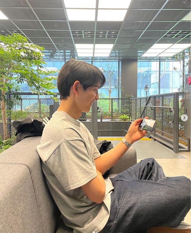 송중기 인스타그램 ⓒ 뉴스1