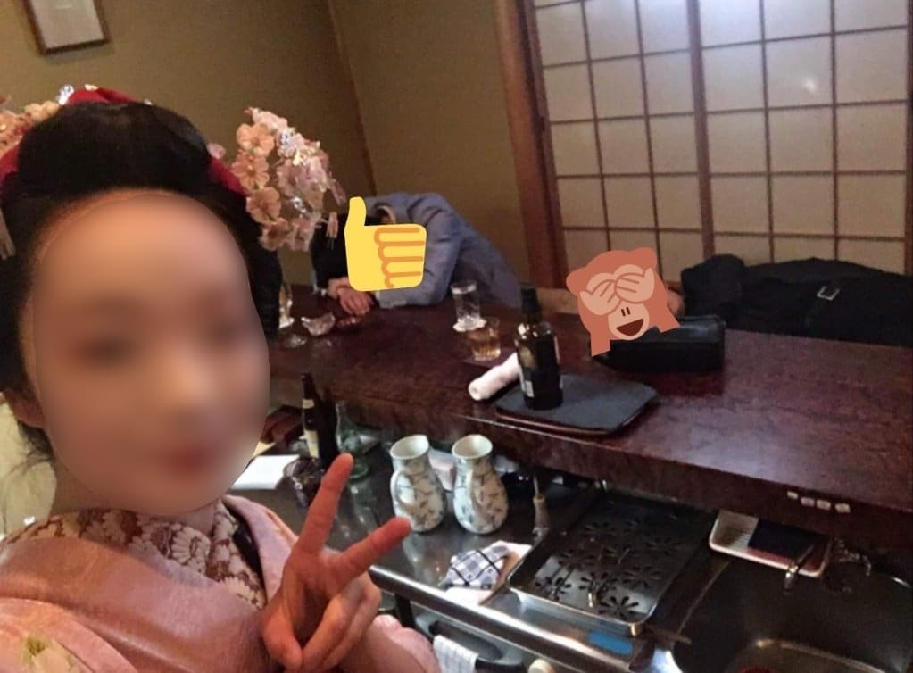 6년간 마이코로 활동한 여성이 공개한 당시 활동 사진. (트위터 갈무리) ⓒ 뉴스1