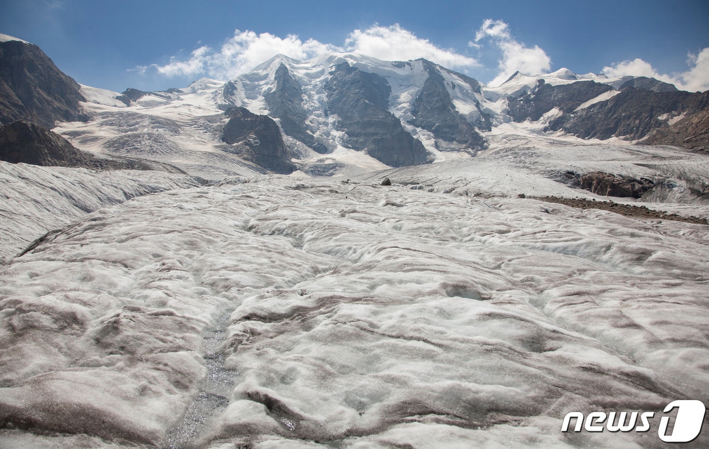 스위스 알프스 빙하의 모습 ⓒ 로이터=뉴스1