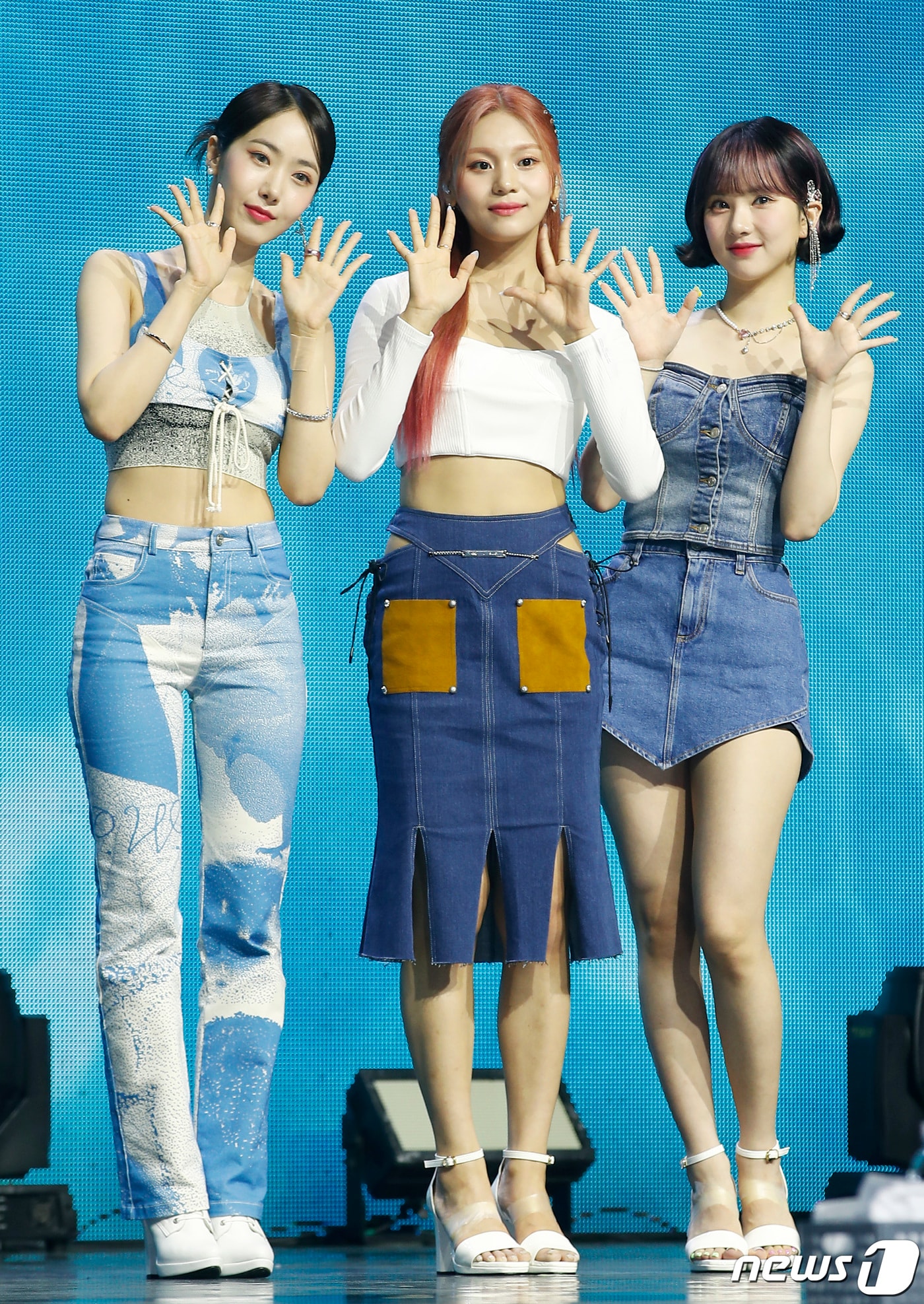 걸그룹 VIVIZ(비비지) 신비(왼쪽부터)와 엄지, 은하 ⓒ News1 권현진 기자