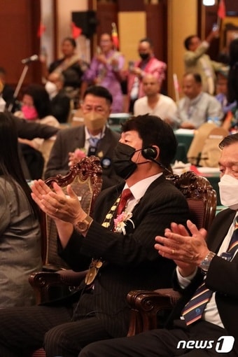 김윤식 신협중앙회장이 아시아신협회장에 재선임됐다. 사진은 김 회장이 지난달 28일부터 나흘간 태국 방콕에서 열린 '2022 아시아신협 포럼 및 아시아신협연합회 연차총회'에 참석한 모습.(신협중앙회 제공)