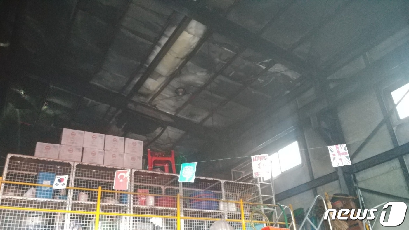 부산 강서구 강동동 화재 현장.(부산소방재난본부 제공)