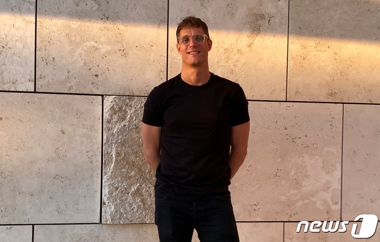 (제이슨 드볼트 트위터 갈무리)