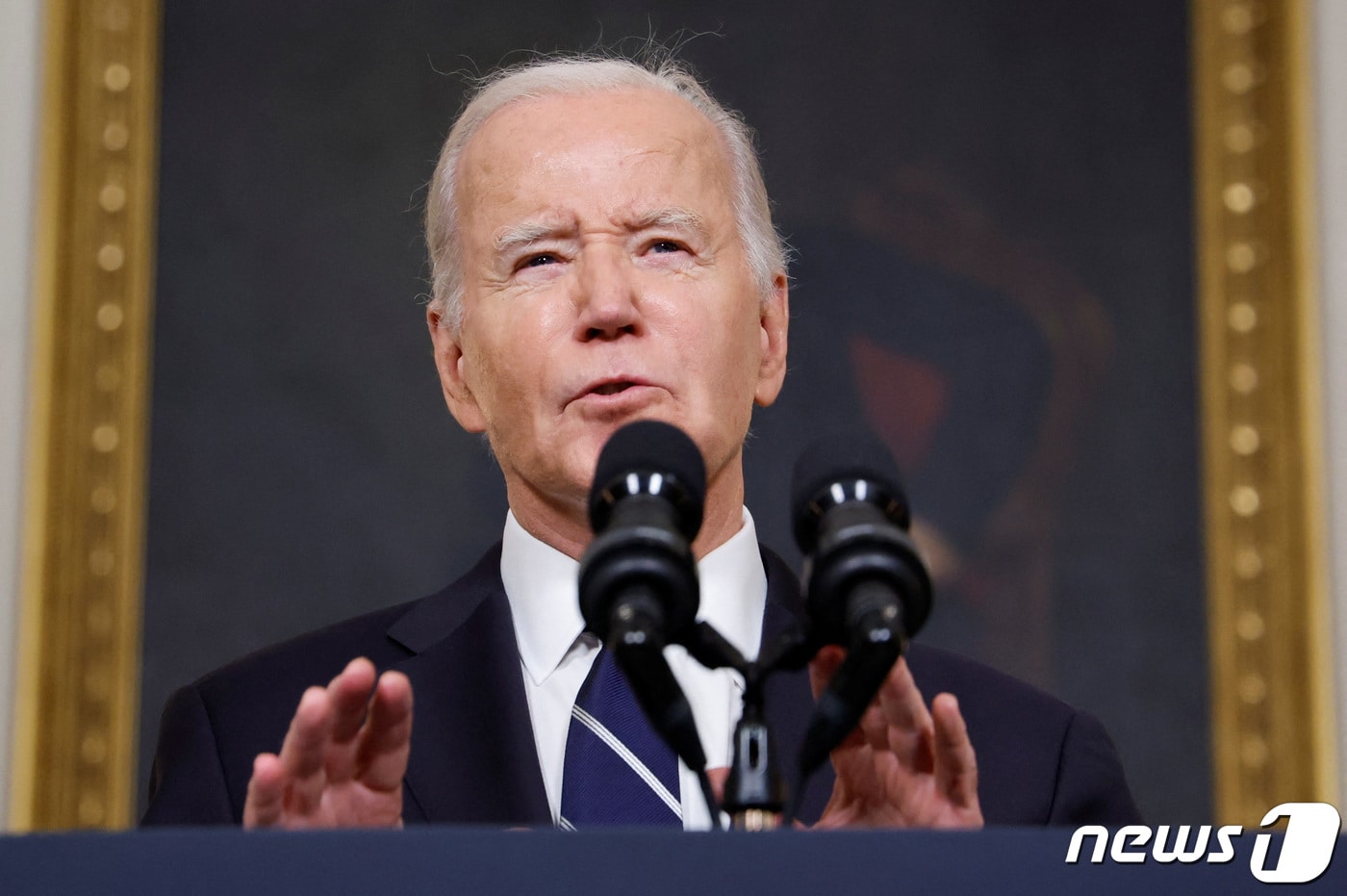 조 바이든 미국 대통령이 10일&#40;현지시간&#41; 워싱턴 백악관에서 이스라엘과 하마스의 무력 충돌과 관련해 베냐민 네타냐후 이스라엘 총리와 전화 통화를 마친 뒤 대국민 연설을 갖고 하마스 공격을 &#39;순전한 악&#39;으로 규정하며 “미국인 14명이 사망했고, 인질된 사람도 있다&#34;고 밝히고 있다. 2023.10.11 ⓒ 로이터=뉴스1 ⓒ News1 우동명 기자