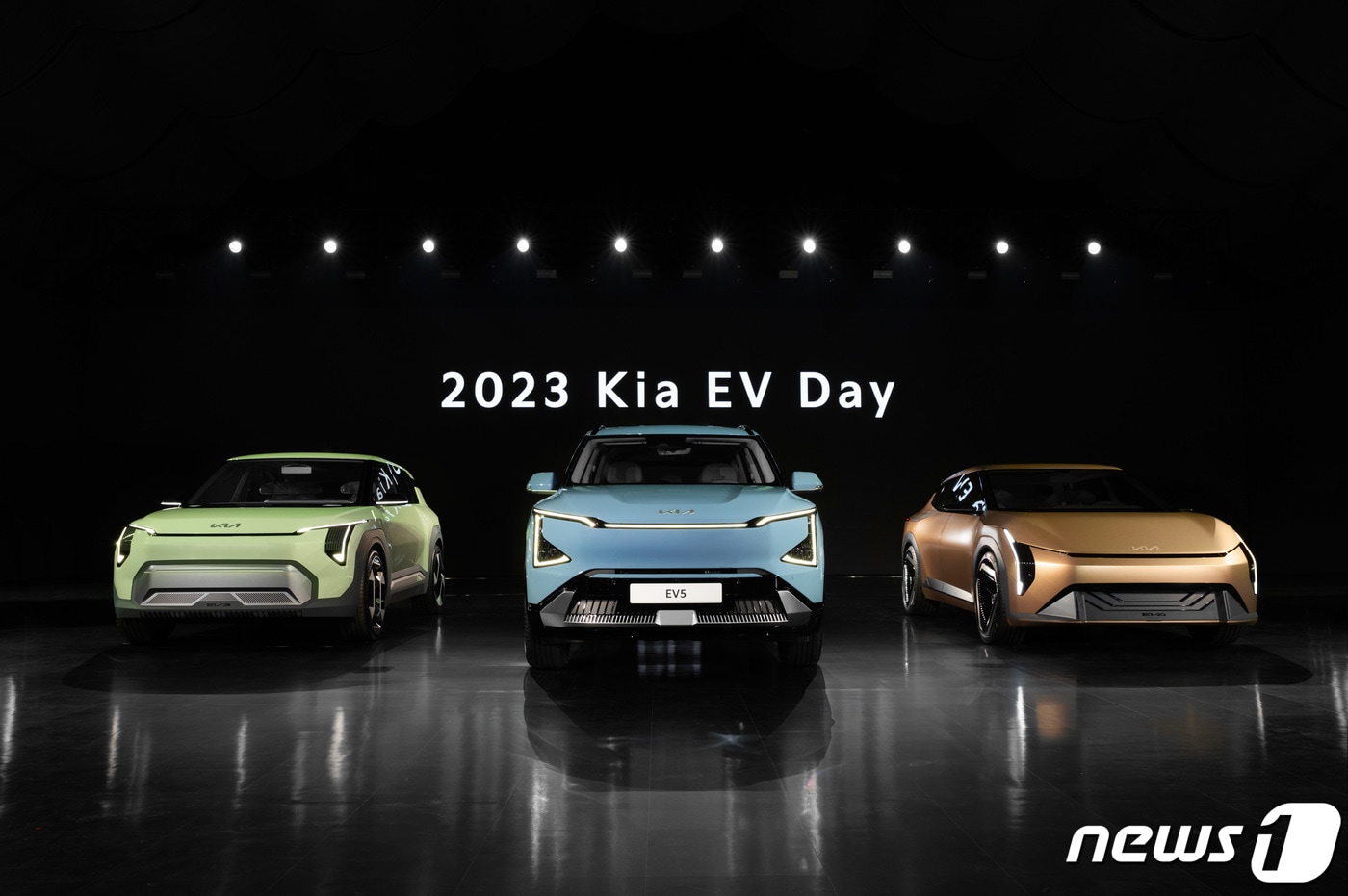 지난해 경기도 여주시 마임비전빌리지에서 열린 &#39;2023 기아 EV 데이&#39;. 기아는 이 자리에서 준중형 전동화 EV5를 국내에 처음 공개하고, EV4 콘셉트, EV3 콘셉트&#41; 등 콘셉트카 2종을 세계 최초로 선보였다. &#40;기아 제공&#41; 2023.10.12/뉴스1