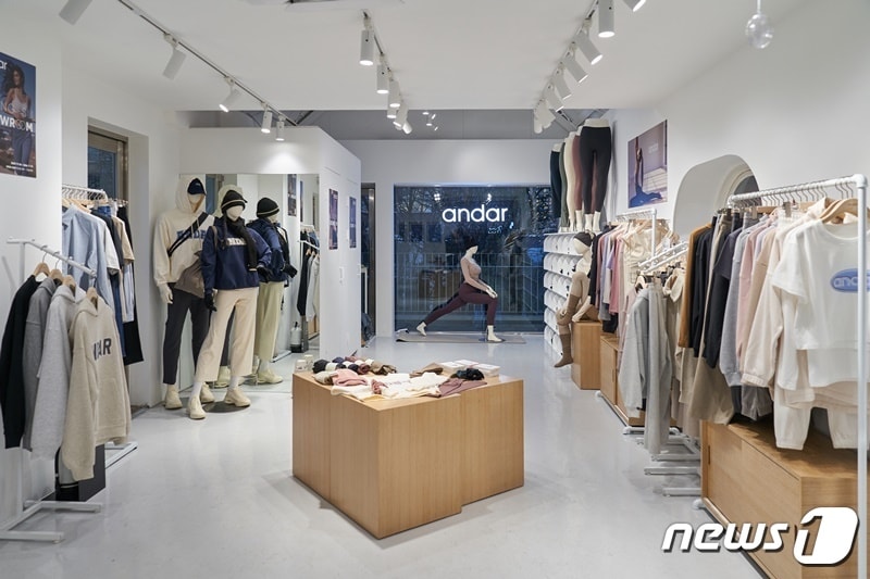 지난 2023년 열렸던 ‘안다르 성수 쇼룸’. (안다르 제공) /자료사진 2023.11.27/뉴스1