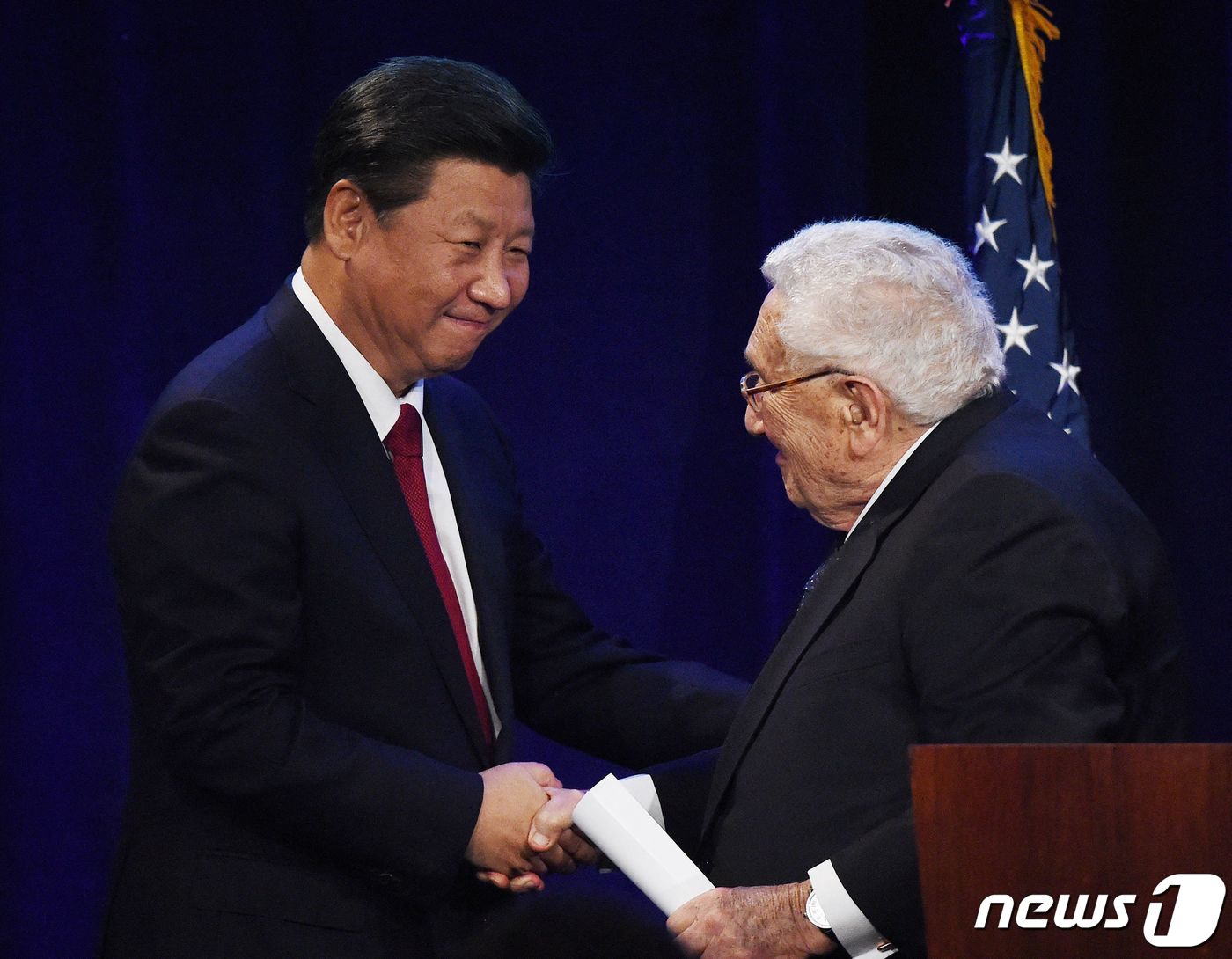 장수 비결 - 90대 노인의 활기찬 모습