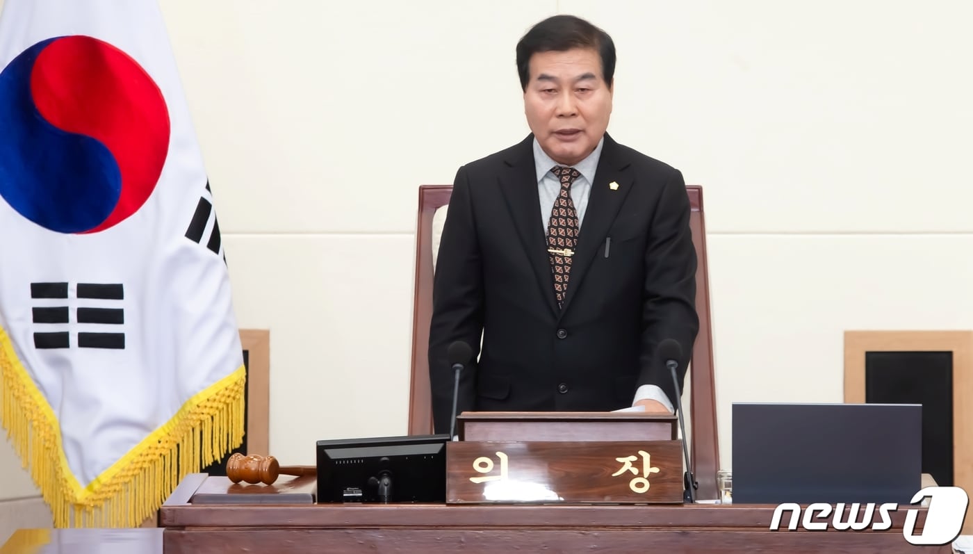안주찬 구미시의장이 13일 본회의를 주재하고 있다. 2023.12.13/뉴스1