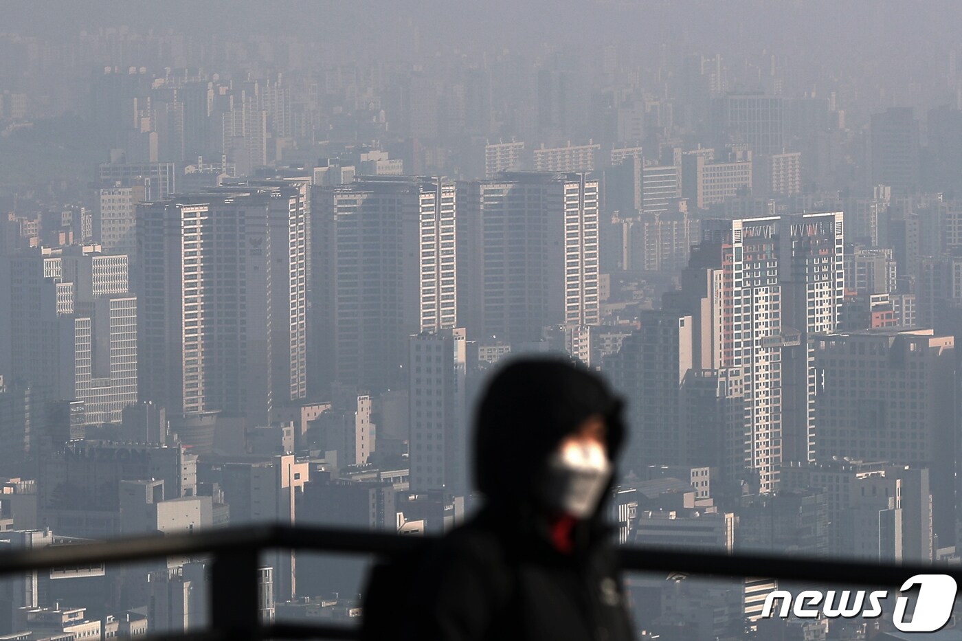 1일 서울 중구 남산에서 바라본 도심 아파트 단지 모습. 2023.2.1/뉴스1 ⓒ News1 민경석 기자
