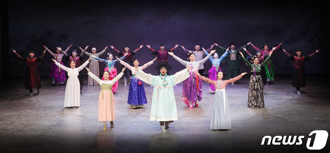 강원 정선군의 뮤지컬 퍼포먼스 ‘아리 아라리’의 공연 자료사진. (정선군 제공) 2023.2.2/뉴스1