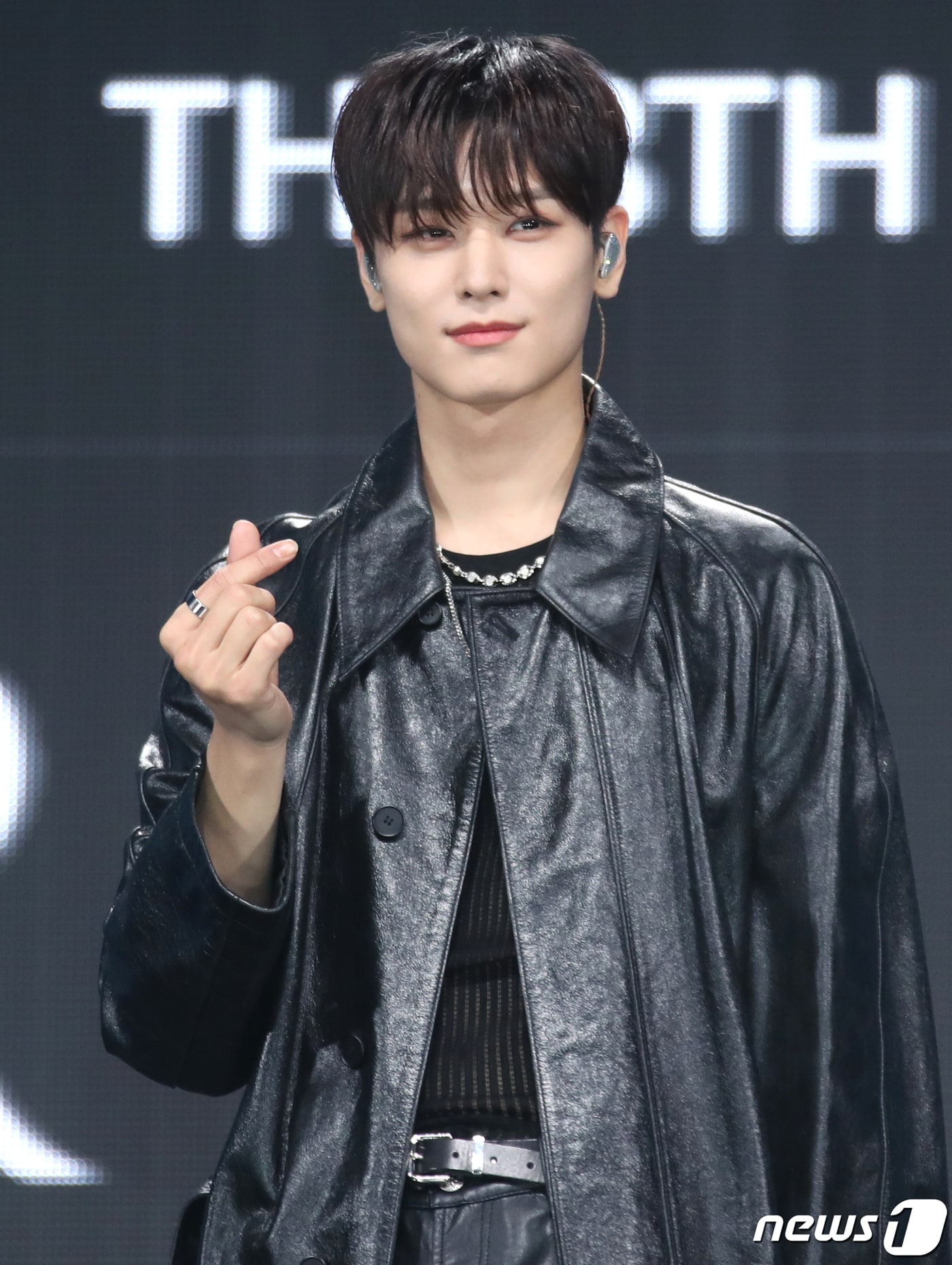 그룹 더보이즈(THE BOYZ) 주연이 20일 오후 서울 광진구 예스24 라이브홀에서 가진 미니 8집 ‘비 어웨이크(BE AWAKE)’ 쇼케이스에서 포즈를 취하고 있다. 2023.2.20/뉴스1 ⓒ News1 권현진 기자