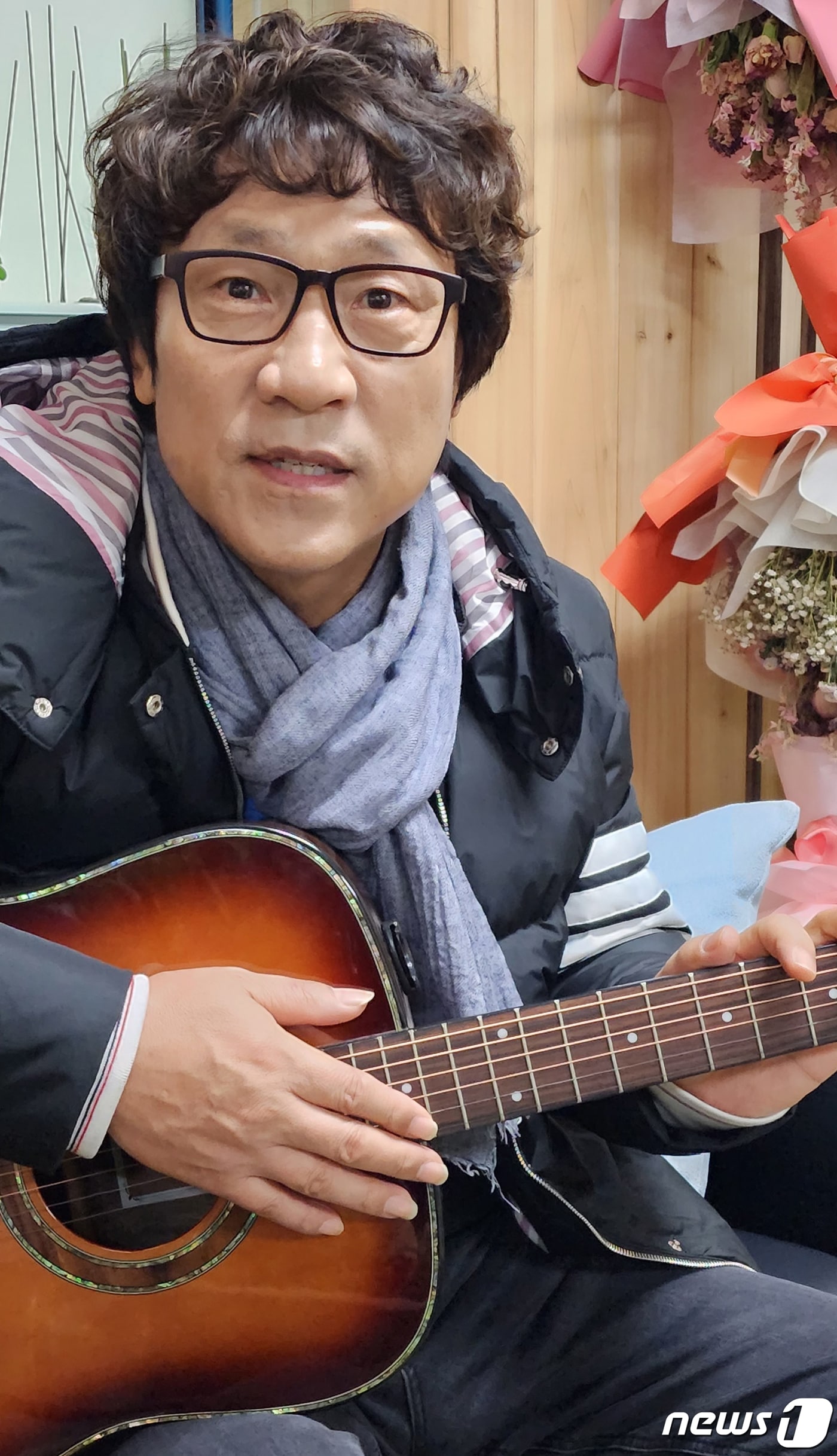 통기타 가수 허만성씨가 5일 뉴스1과 인터뷰를 하고 있다. 2023.2.5 /뉴스1