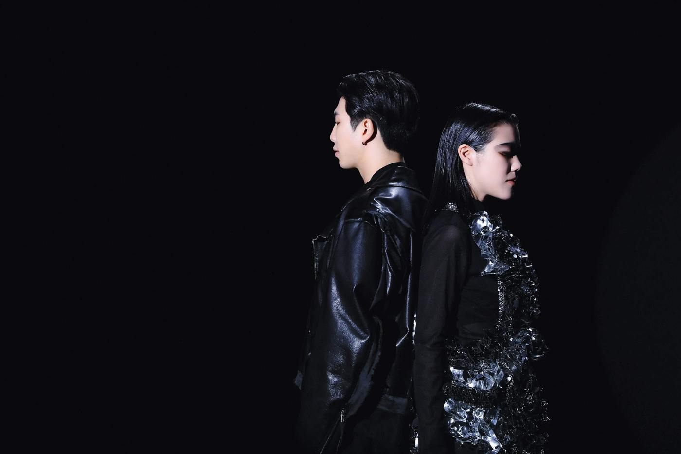 방탄소년단 RM(왼쪽)과 황소윤(매직스트로베리사운드 제공)